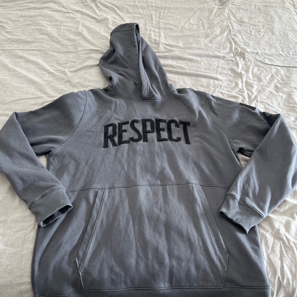Under Armour Hoodie - Picture 1 of 5